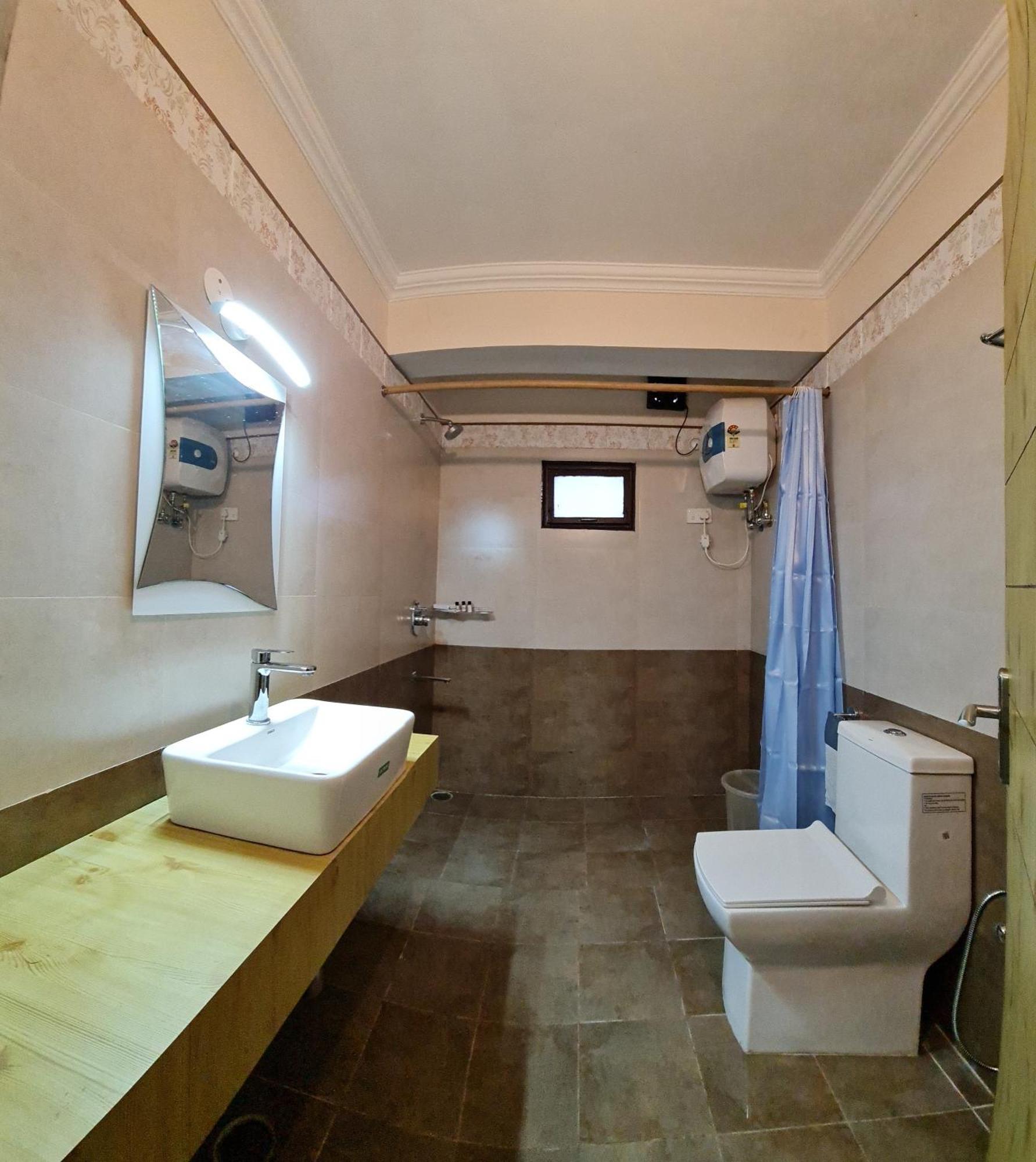 Hotel Samdupling Himalayan Brothers Dharamshala Room photo